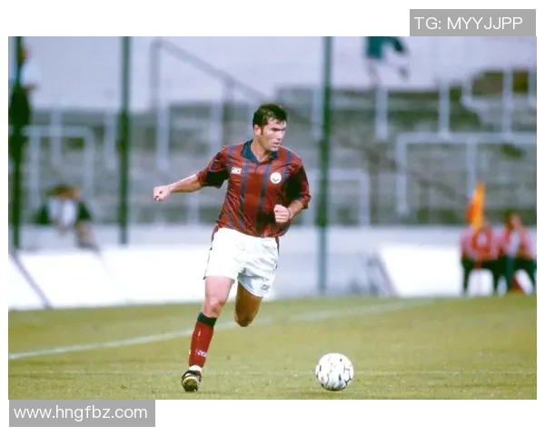 怀旧回顾香港足球明星的经典老照片与辉煌岁月