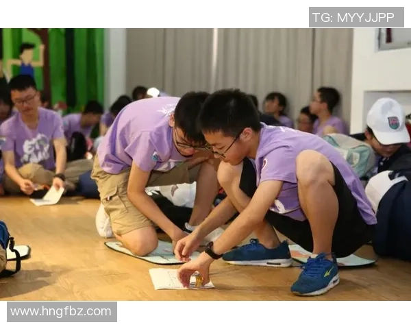 扑克折足球的创意玩法与技巧分享让你轻松掌握这项新兴运动的乐趣 扑克折足球的创意玩法与技巧分享让你轻松掌握这项新兴运动的乐趣