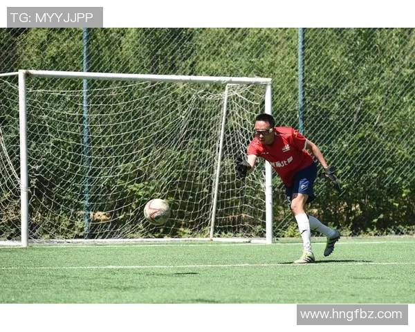 足球无限弹带你领略激情四射的绿茵场景与无尽挑战的精彩瞬间 足球无限弹带你领略激情四射的绿茵场景与无尽挑战的精彩瞬间